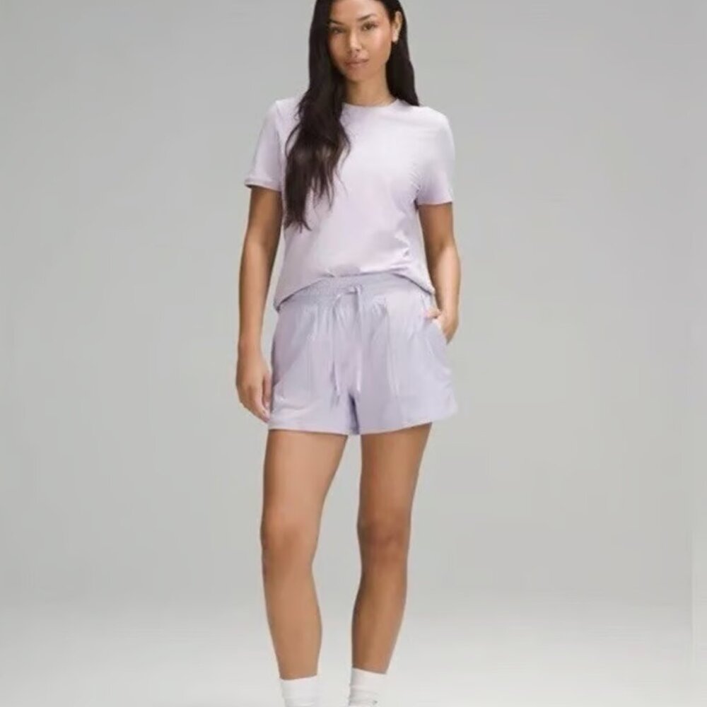 Lululemon dance studio high rise short 3.5" * Lined lilac ether Size 10
